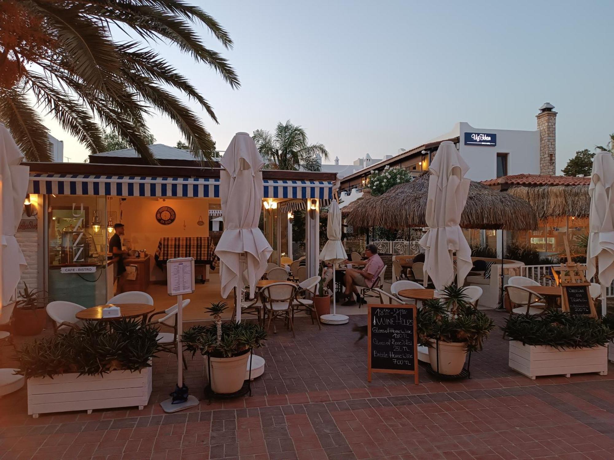 Uzhan Beach Hotel Bitez Exteriér fotografie